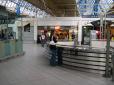  intérieur de la gare TGV